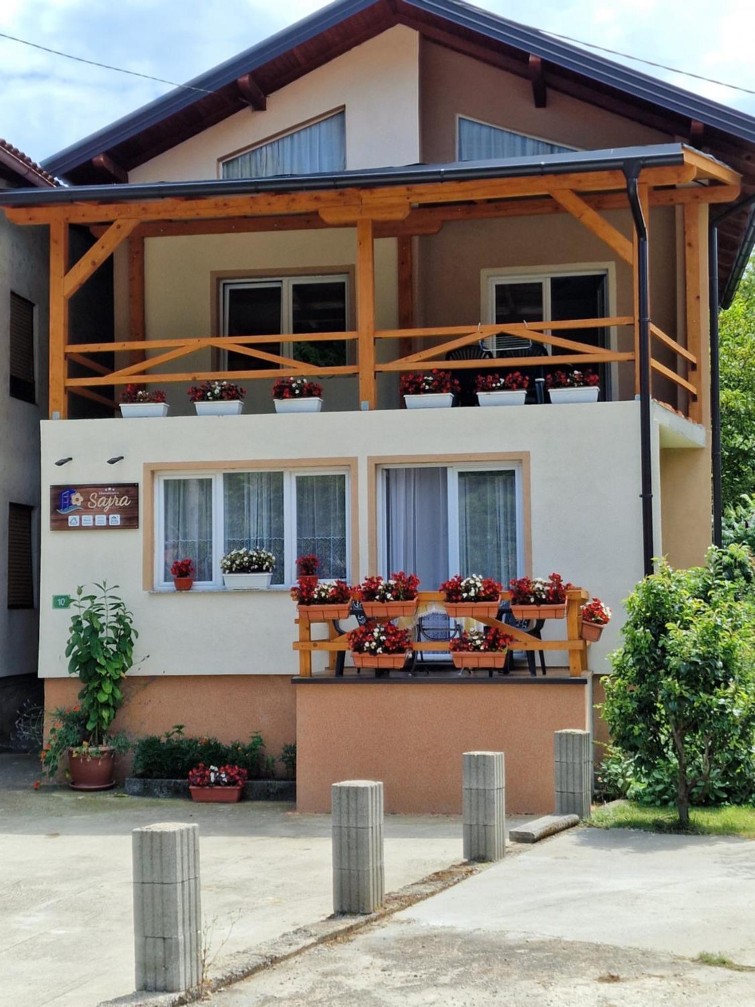 Apartment Sajra Kulen Vakuf Exterior foto